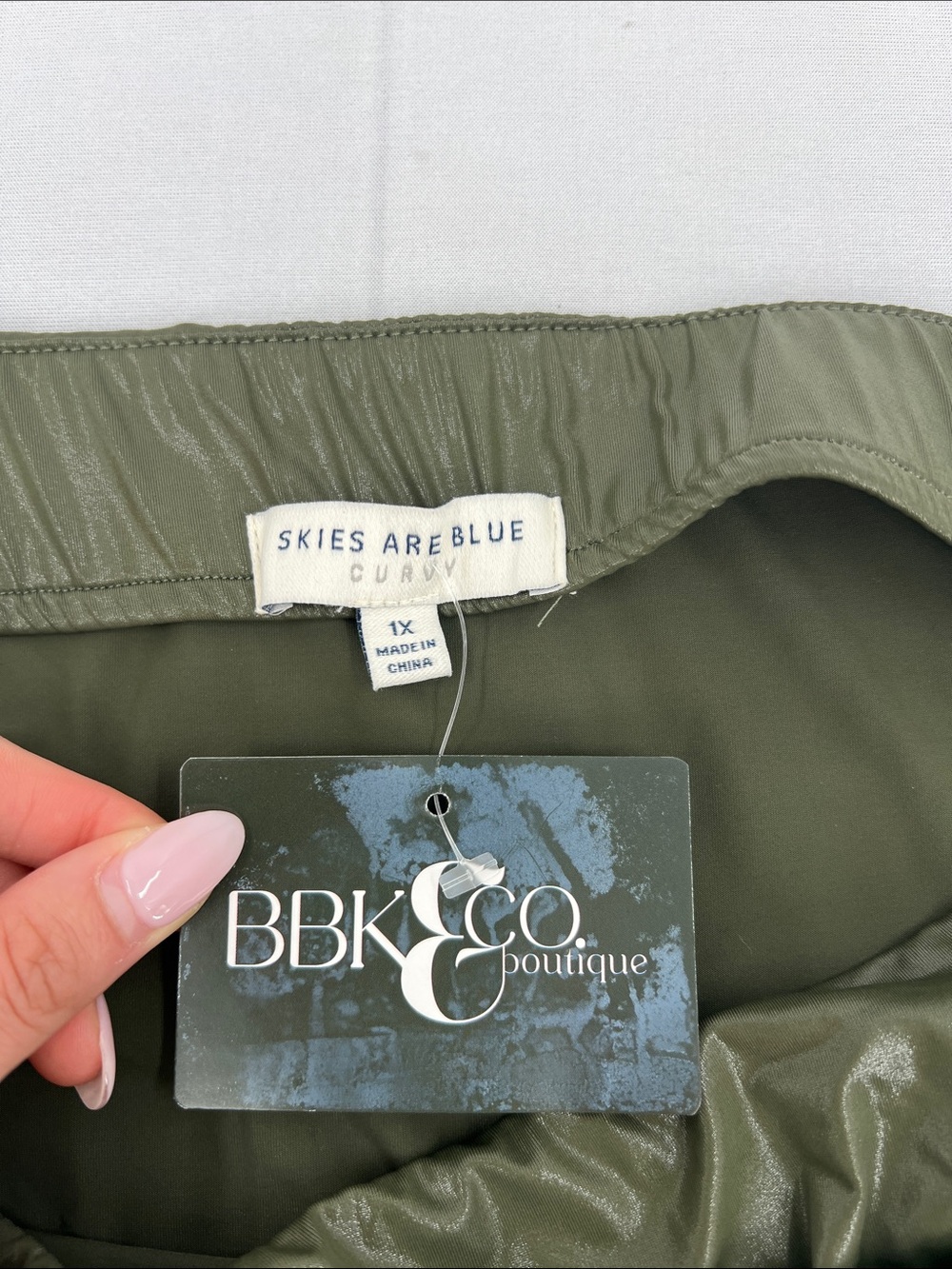 NWT olive green faux leather wrap ring detail midi skirt 1X date night plus size - Picture 9 of 12